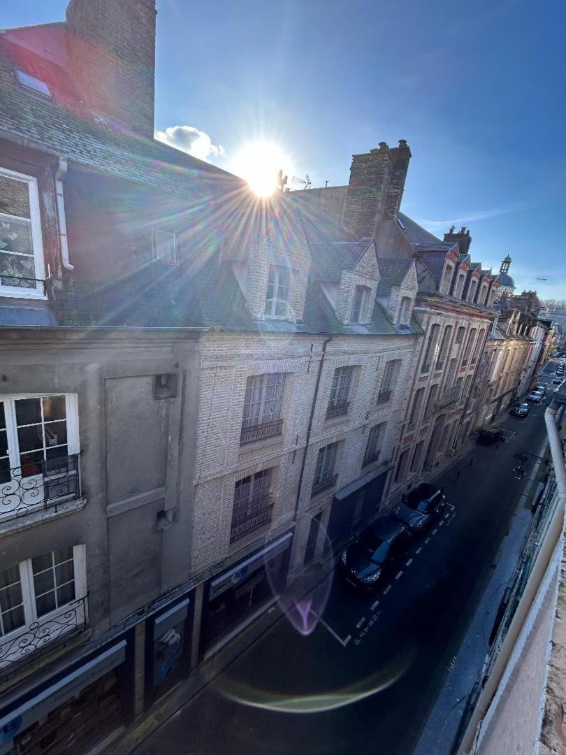 F2 Pour 4 Personnes Emplacement Ideal 2 Min A Pied De La Et Des Boutiques Apartment *