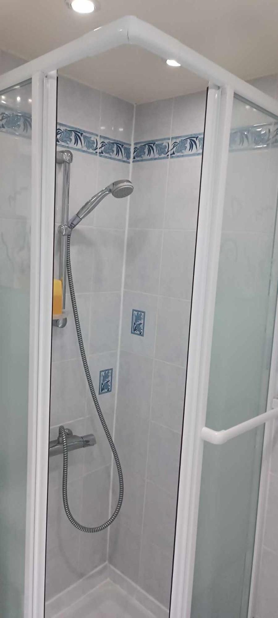 Apartment F2 Pour 4 Personnes Emplacement Ideal 2 Min A Pied De La Et Des Boutiques